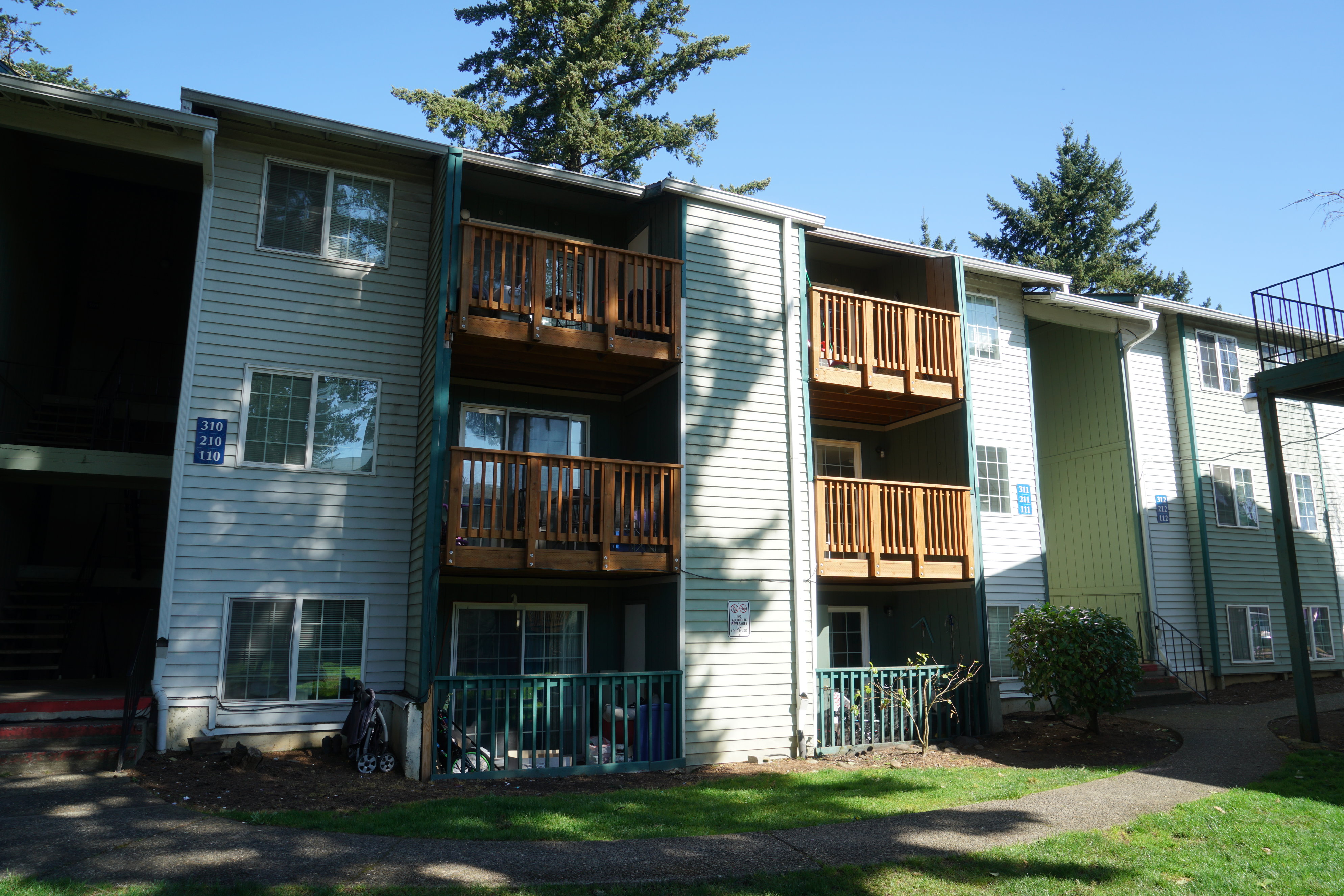 Parkside Manor Apartments