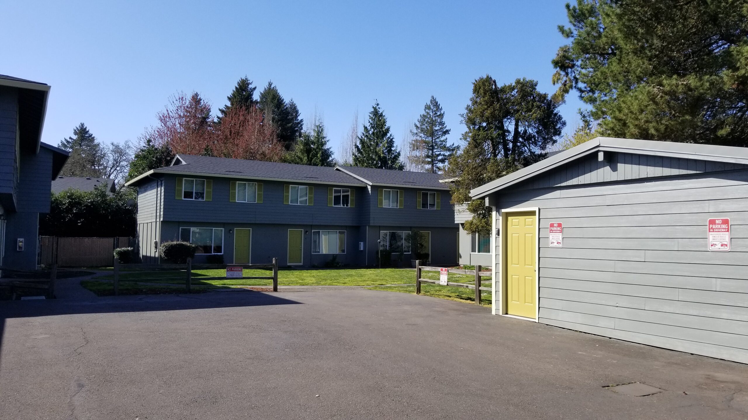 Garden Court Apartments