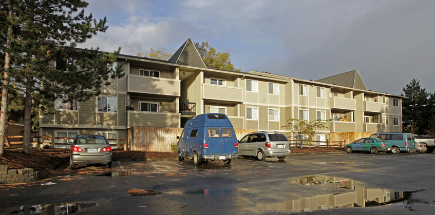 Robert’s Landing Apartments