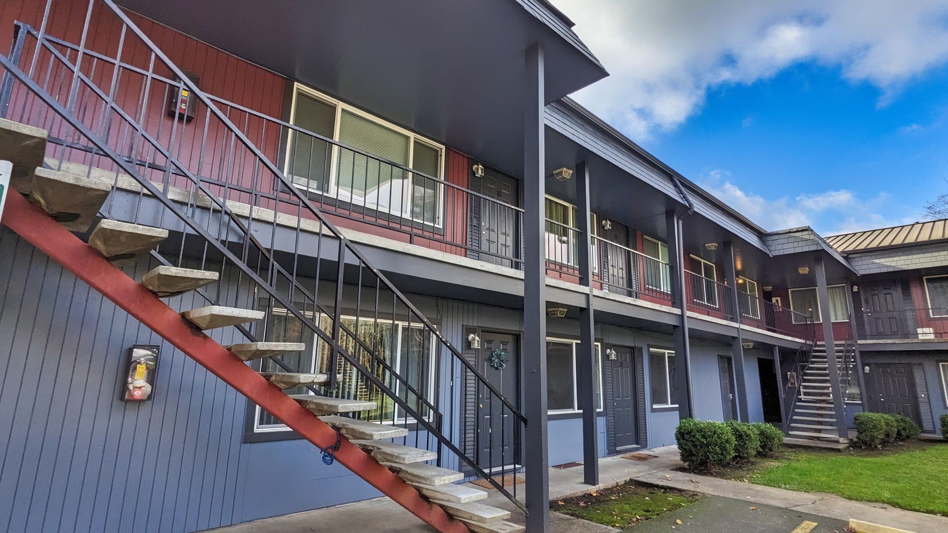 Cully Park Apartments